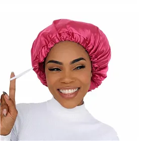 Soulta Bonnet en satin Pop
