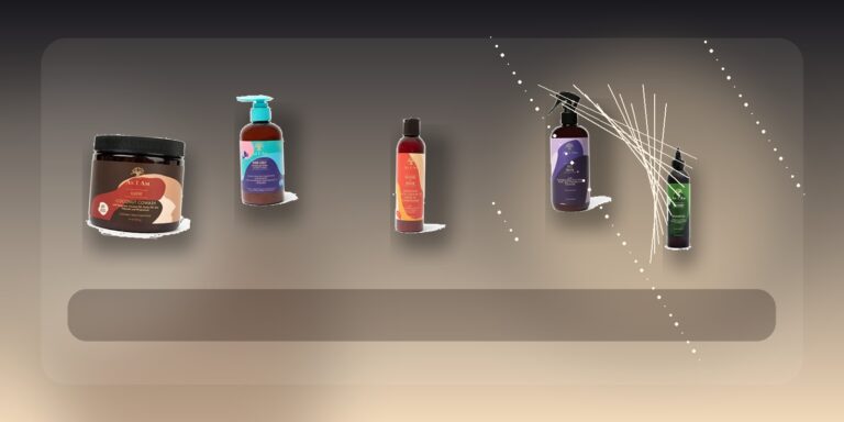 Escena editorial con productos reales de As I Am para una rutina de cabello 4C sin peso